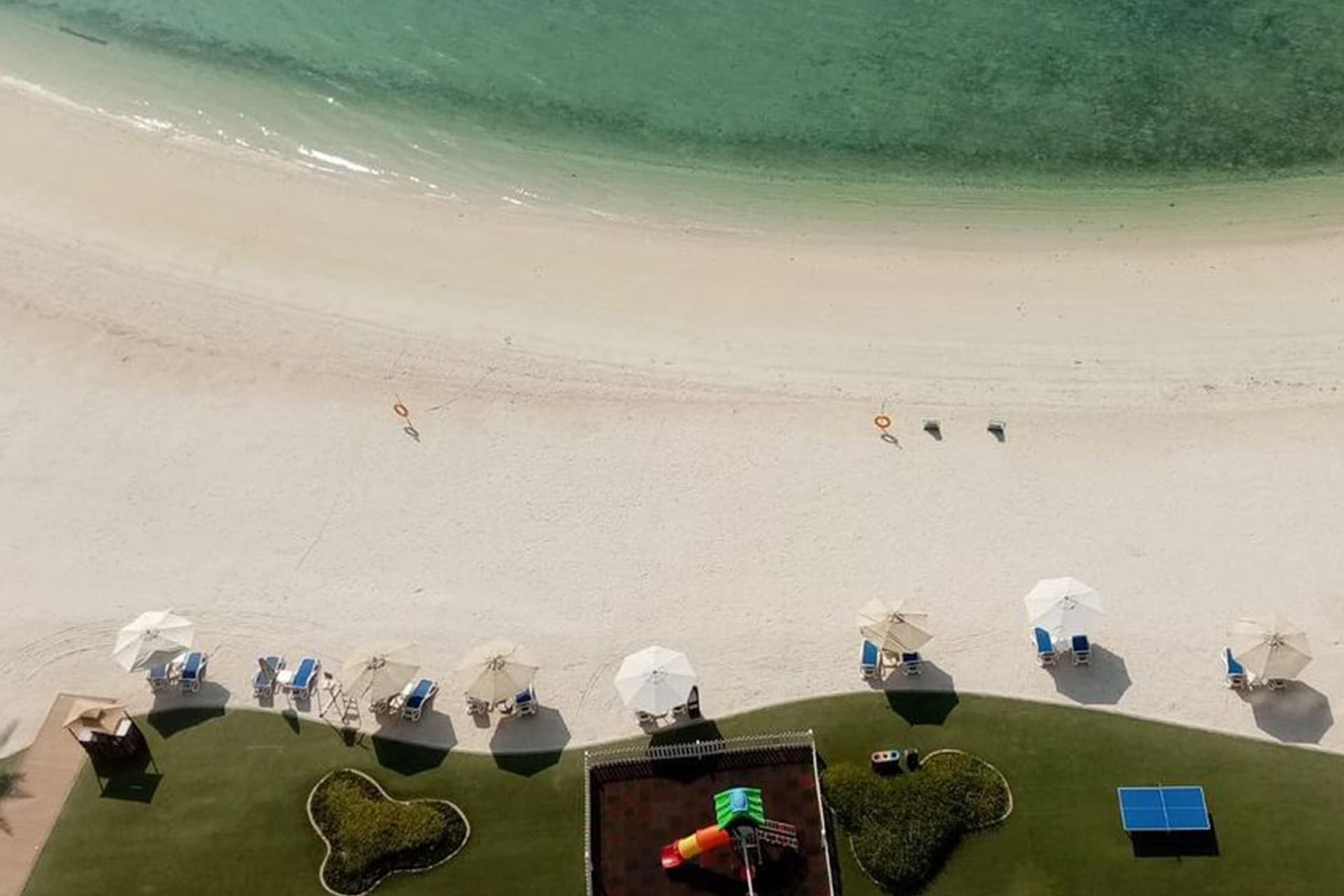 marjan-island-beach-shoreline-from-above-uaevacay